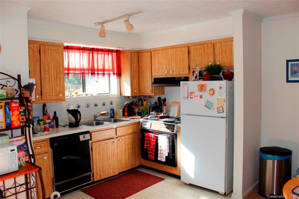63 Ardis Lane #A - Photo 7