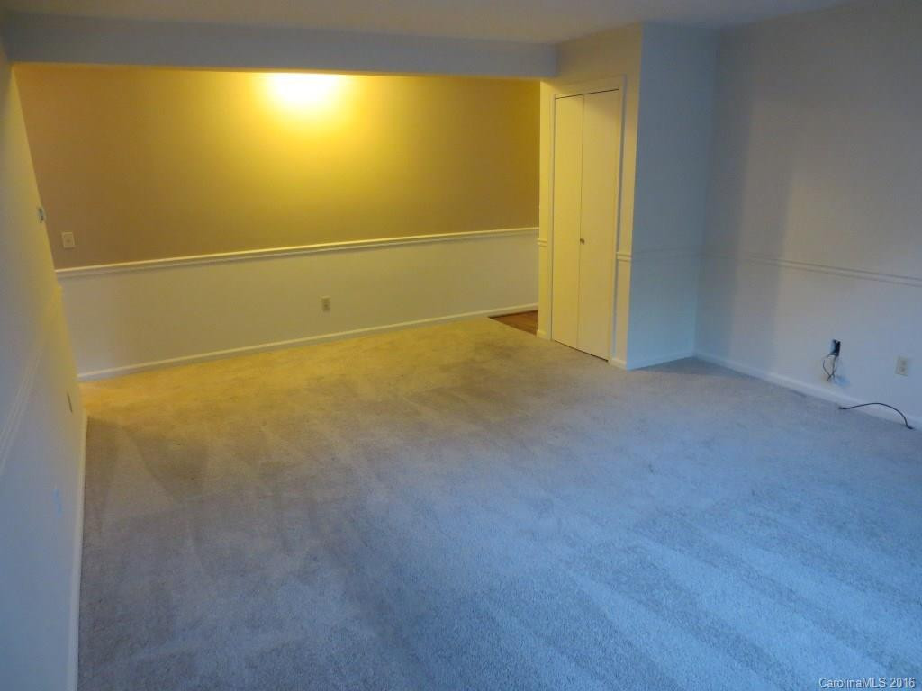 35 Capri Lane #11-C - Photo 12