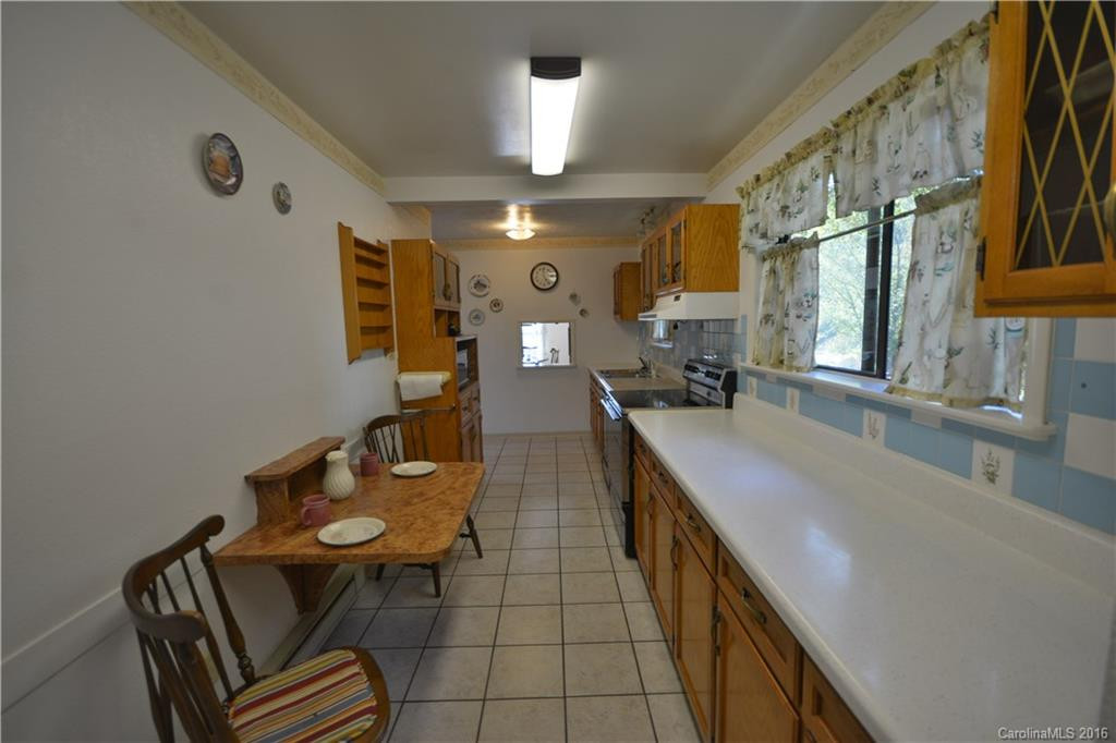 3865 Lake Logan Road - Photo 7