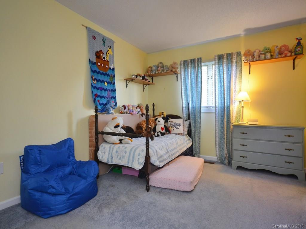 70 Country Drive - Photo 17