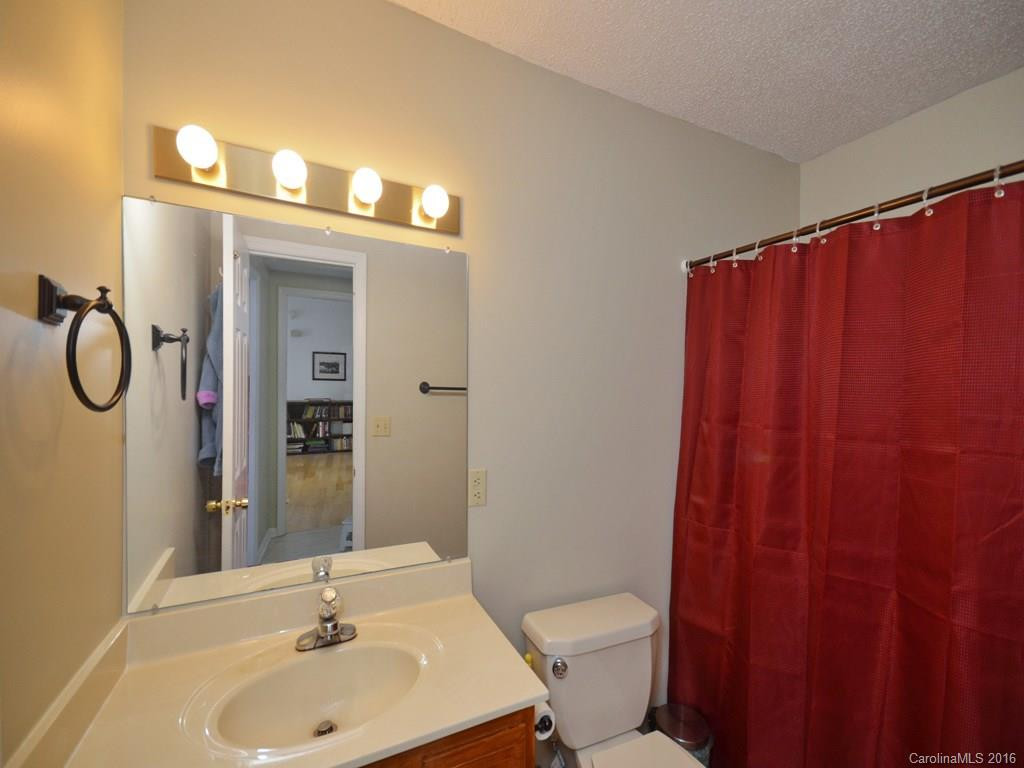 70 Country Drive - Photo 18