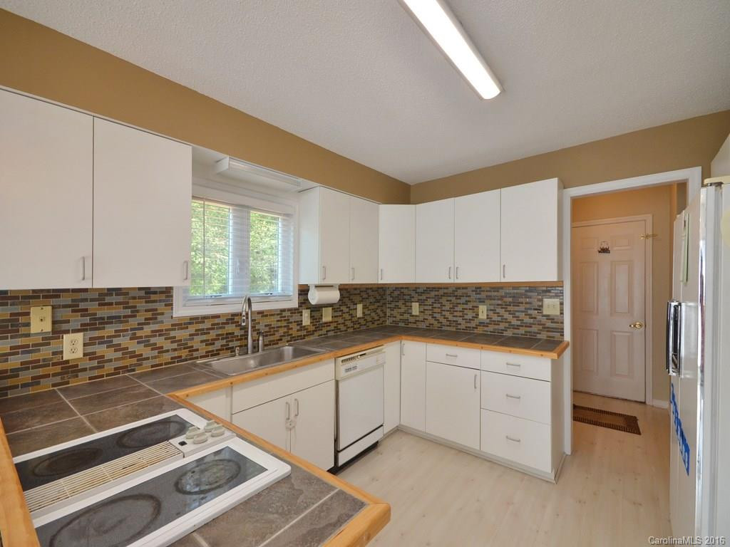 70 Country Drive - Photo 3