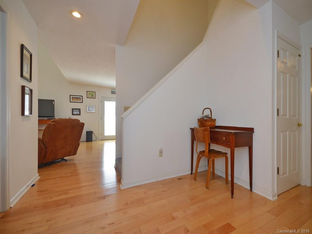 70 Country Drive - Photo 8