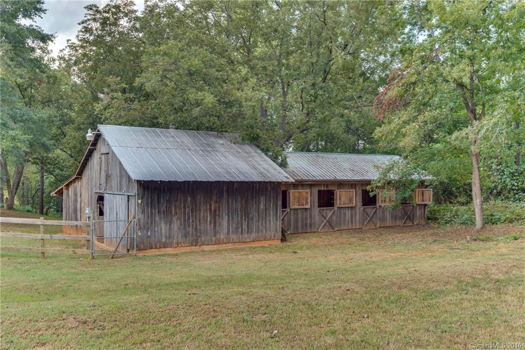 300 Melvin Hill Road - Photo 3