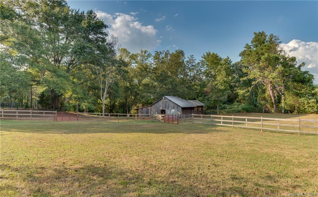 300 Melvin Hill Road - Photo 4