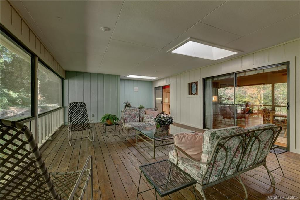 333 Round Hill Road - Photo 13