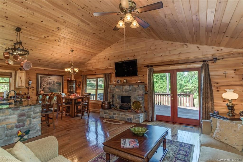 585 Hearthstone Drive - Photo 3