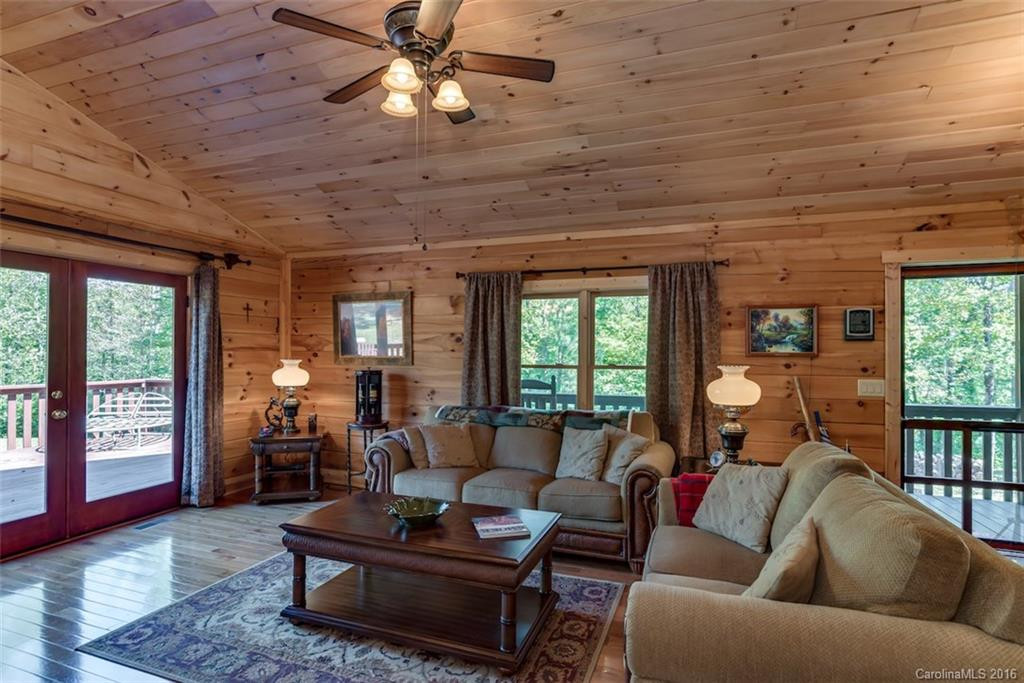 585 Hearthstone Drive - Photo 4
