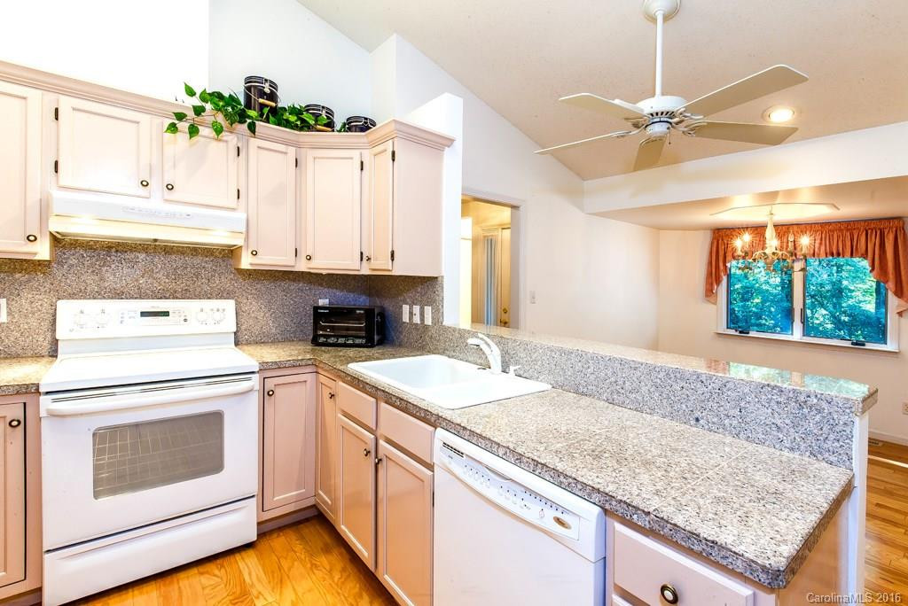 681 Dotsi Drive - Photo 3