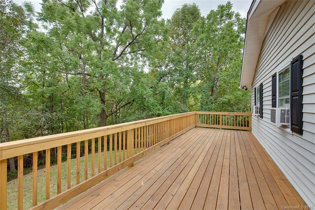 105 Burrell Mountain Road - Photo 3