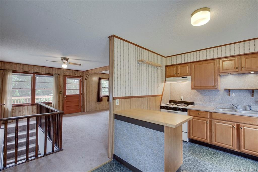 105 Burrell Mountain Road - Photo 6