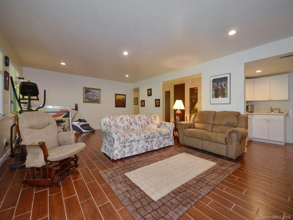947 Rickel Drive - Photo 17