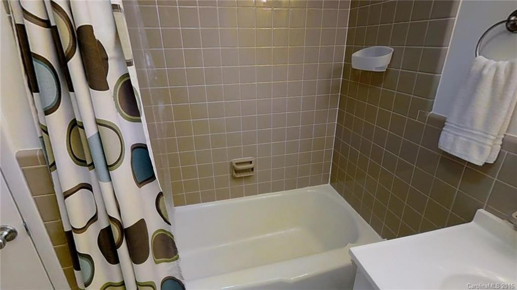 218 Sherwood Ridge Road - Photo 13