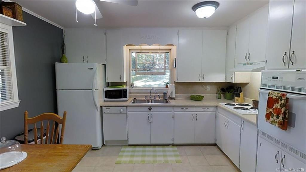 218 Sherwood Ridge Road - Photo 9