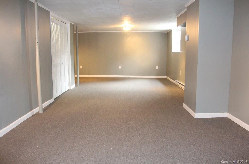 4077 Halloway Street - Photo 18