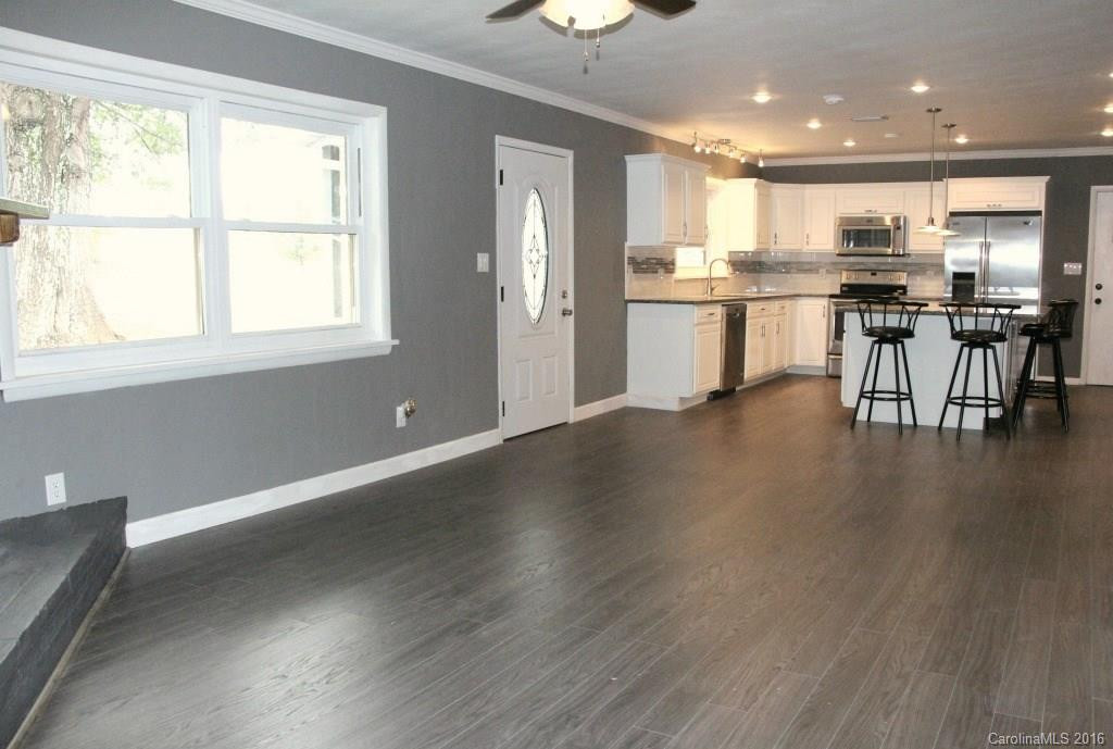 4077 Halloway Street - Photo 3