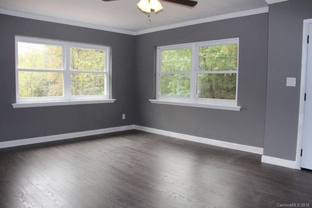 4077 Halloway Street - Photo 9
