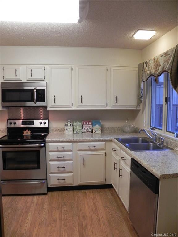 450 Crowfields Drive #450 - Photo 2