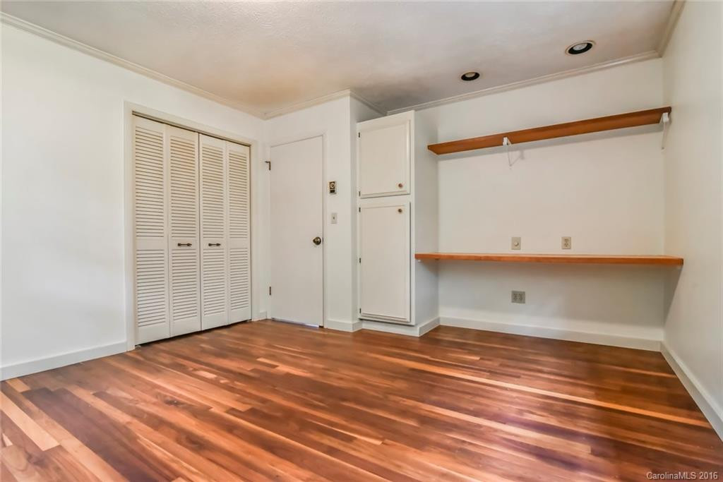 17 Howard Place - Photo 13