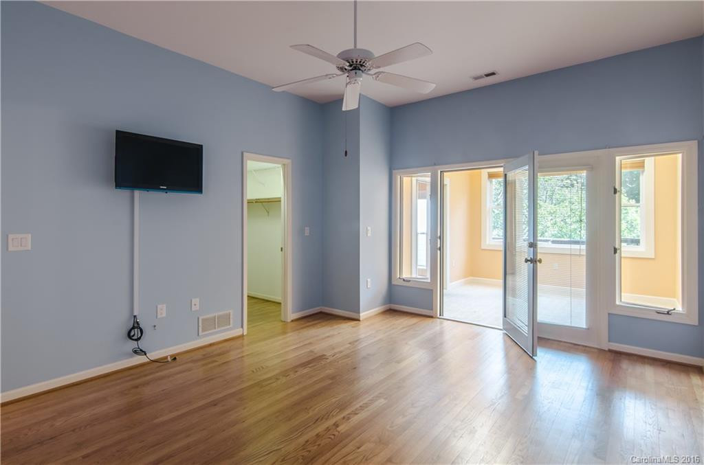 19 River Knoll Drive #1422 - Photo 11