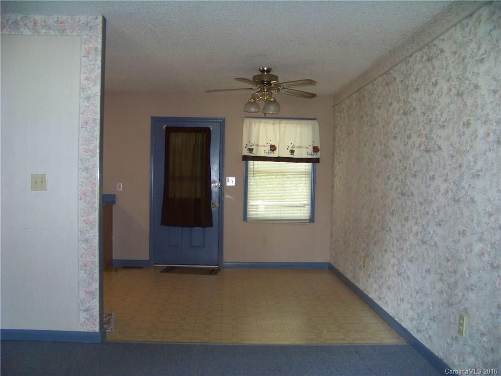 204 Caldwell Street - Photo 3