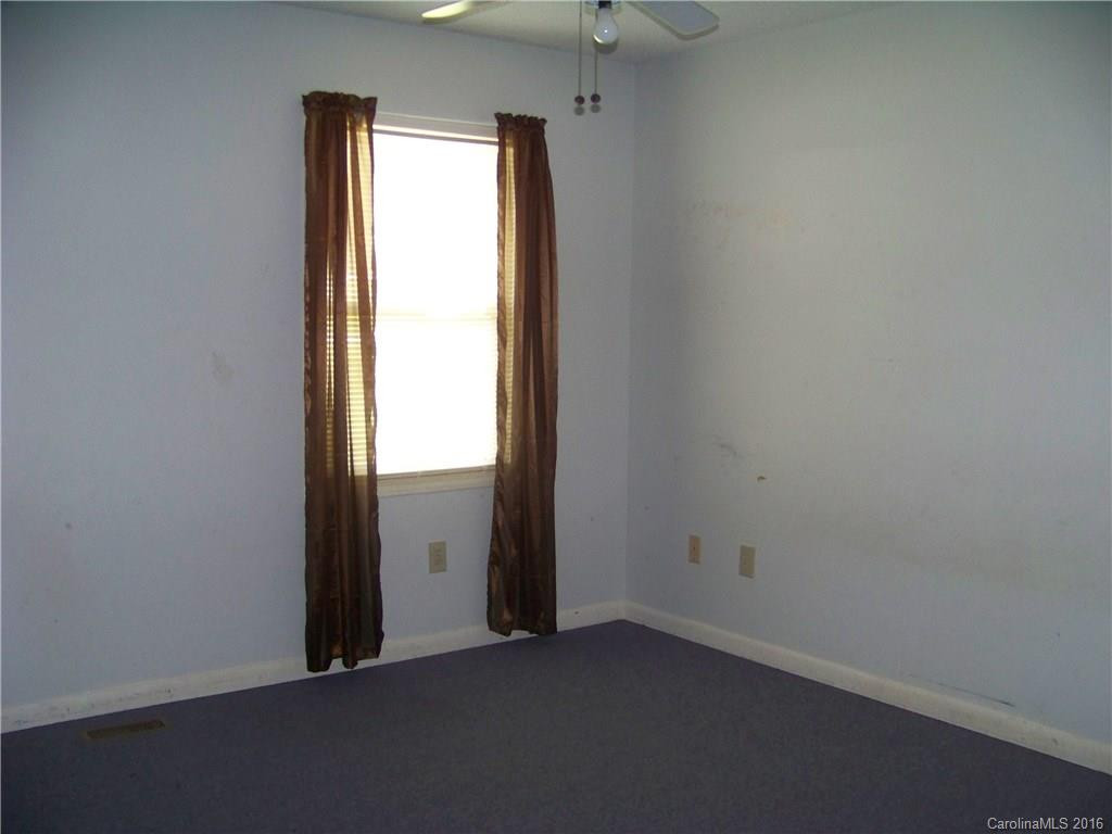 204 Caldwell Street - Photo 5