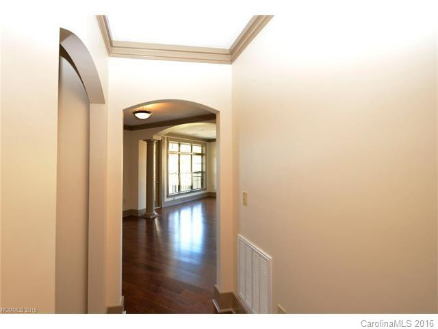 5 Farleigh Street #204 - Photo 4