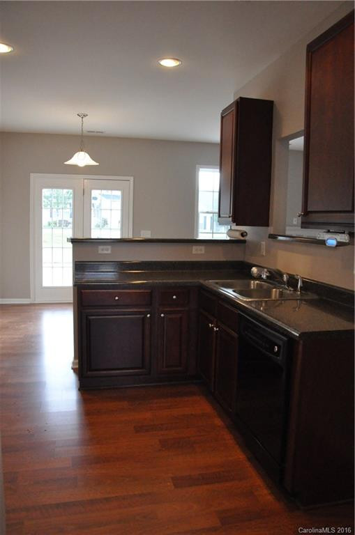 121 Haw River Road - Photo 8