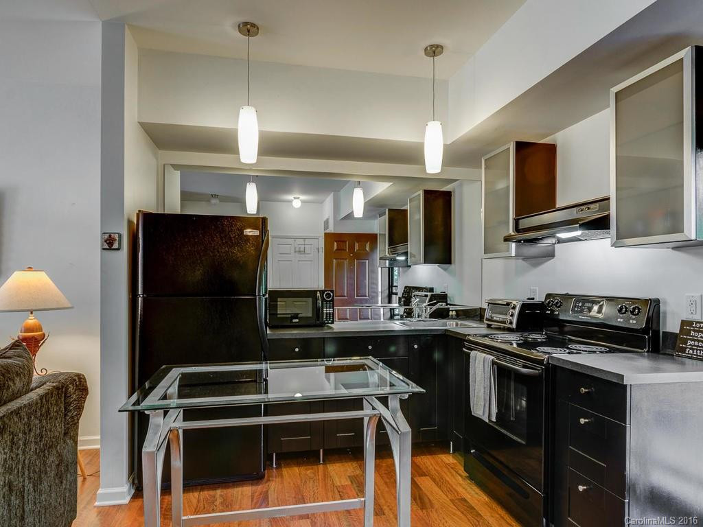 125 Clingman Avenue #102 - Photo 5