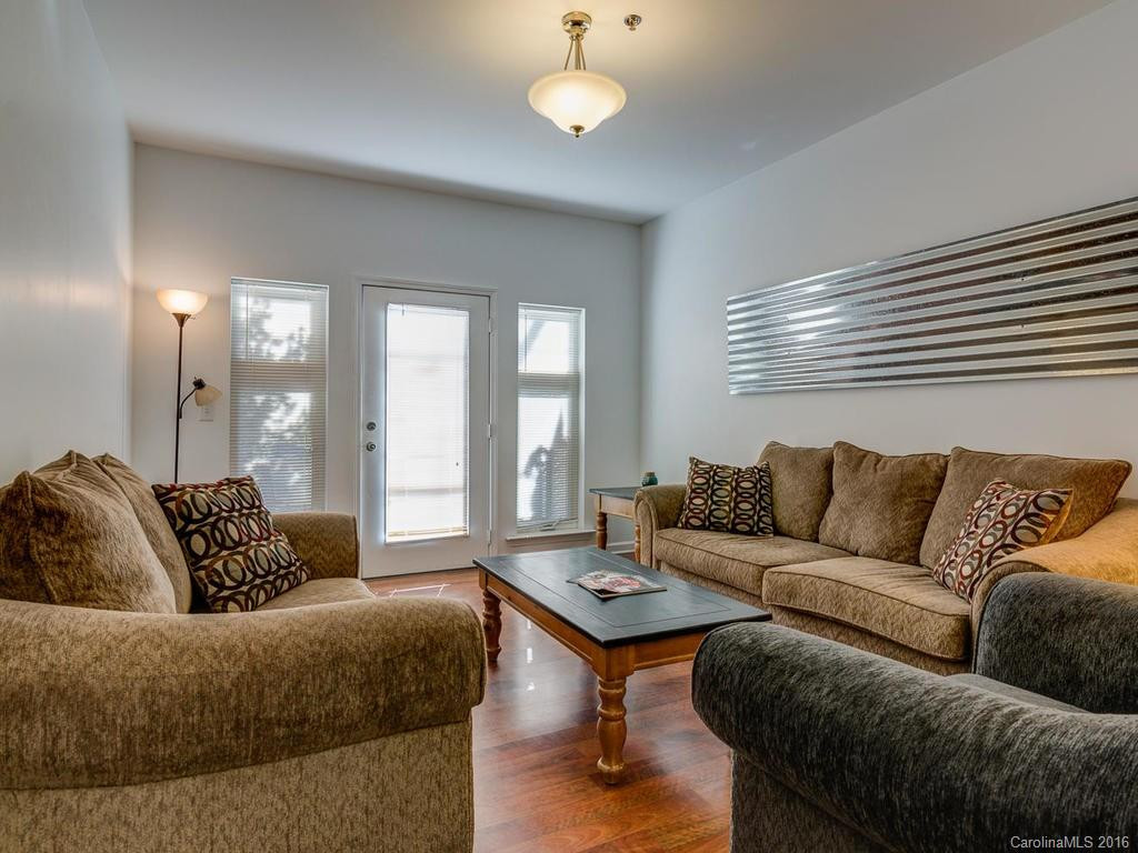 125 Clingman Avenue #102 - Photo 8