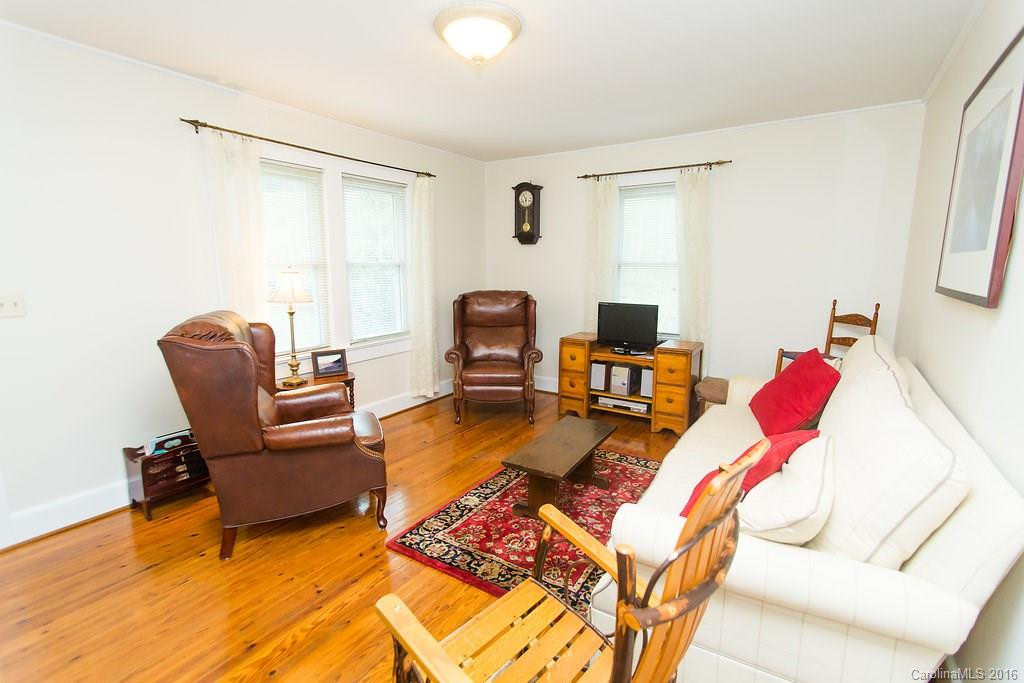 447 Harmony Grove Road - Photo 3