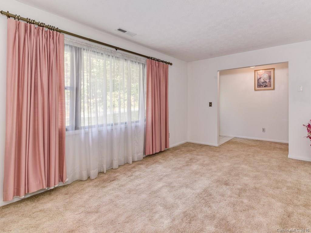 55 Dogwood Drive - Photo 4