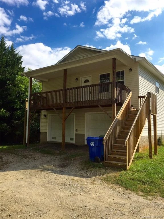 12 Brookside Circle