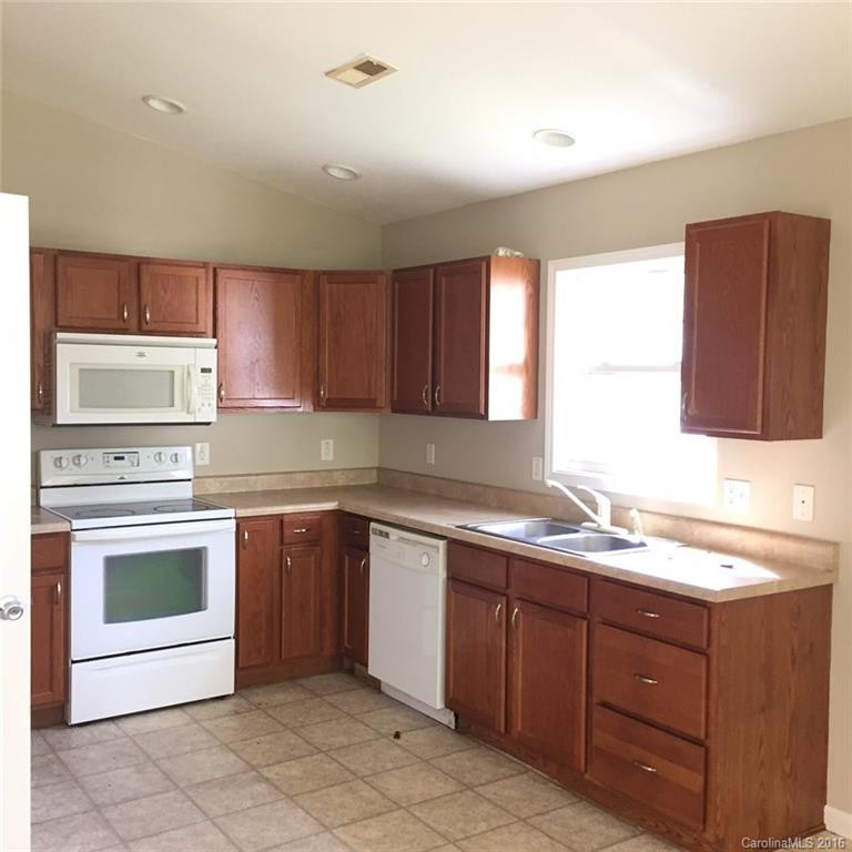 12 Brookside Circle - Photo 6