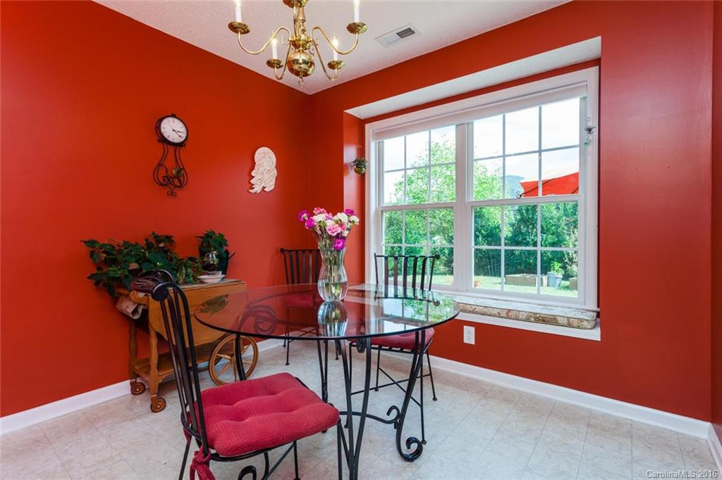 99 Rolling Meadow Road - Photo 6