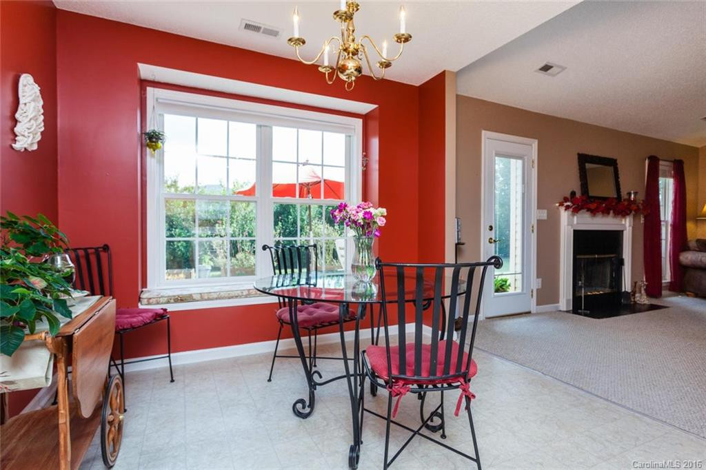 99 Rolling Meadow Road - Photo 7
