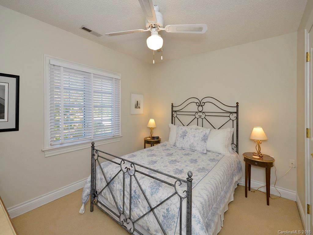 24 Tiverton Lane - Photo 17