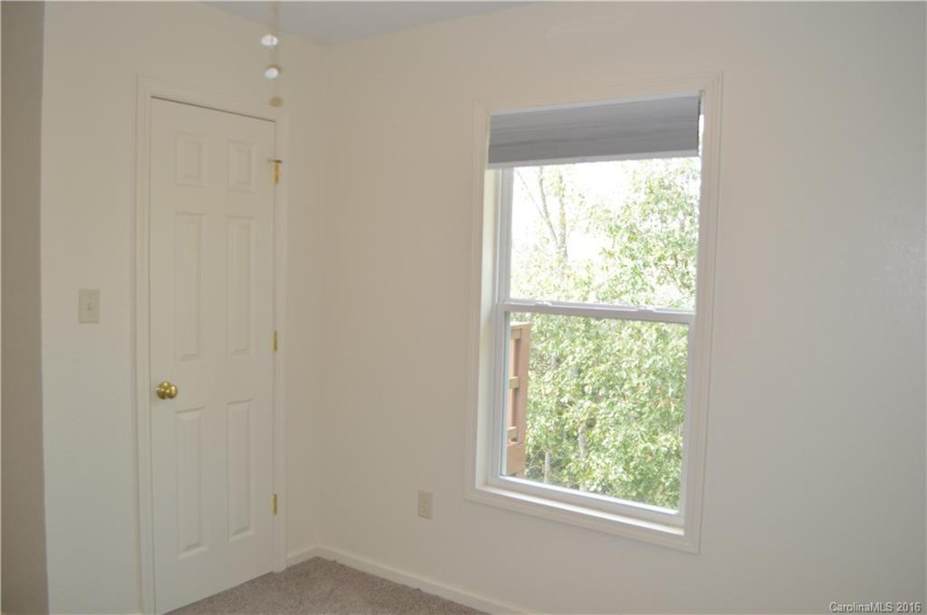 3300 Bend of Ivy Road - Photo 10