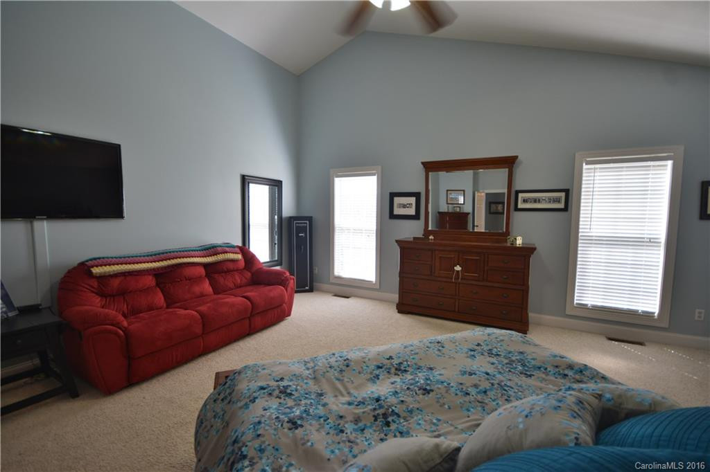 54 Helen Holcombe Way - Photo 13