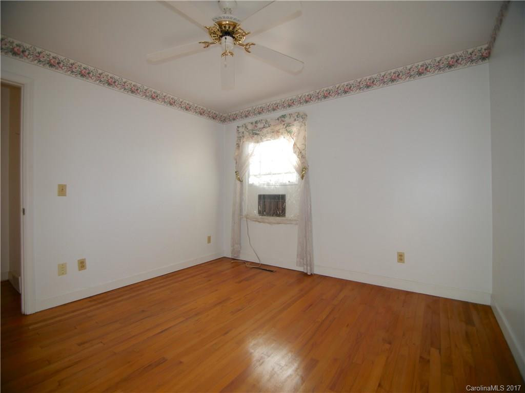 906 Sylvan Boulevard #22 - Photo 13