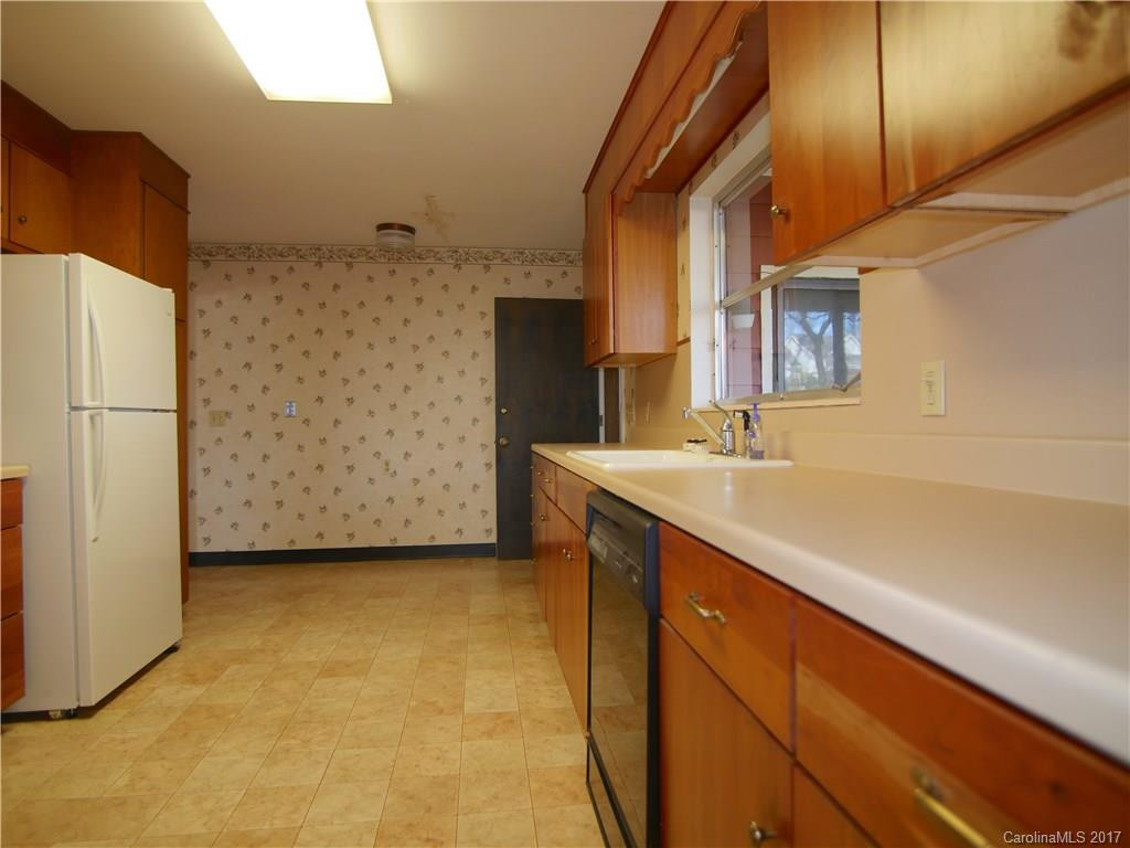 906 Sylvan Boulevard #22 - Photo 6
