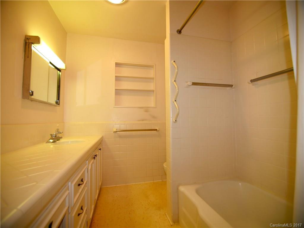906 Sylvan Boulevard #22 - Photo 8