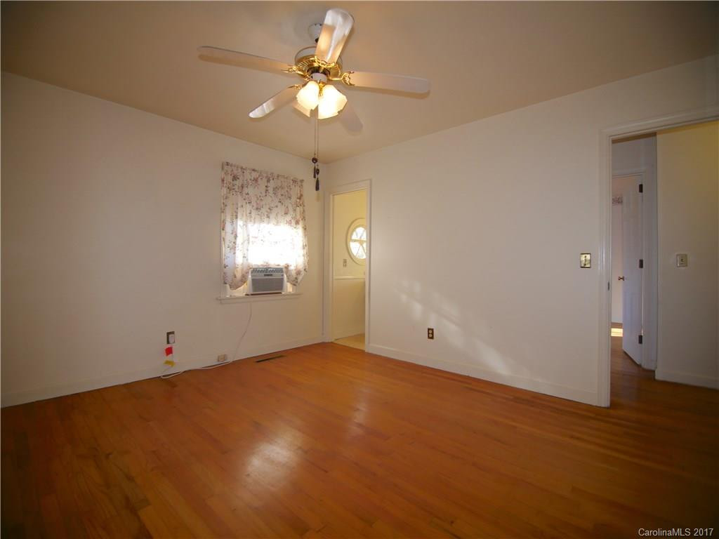 906 Sylvan Boulevard #22 - Photo 9