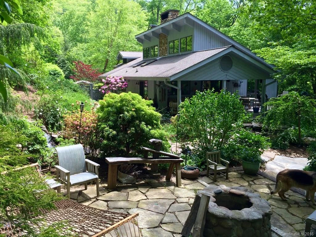 656 Chunns Cove Road