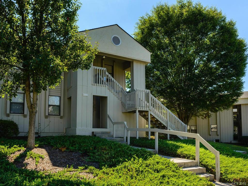 2105 Abbey Circle #2105