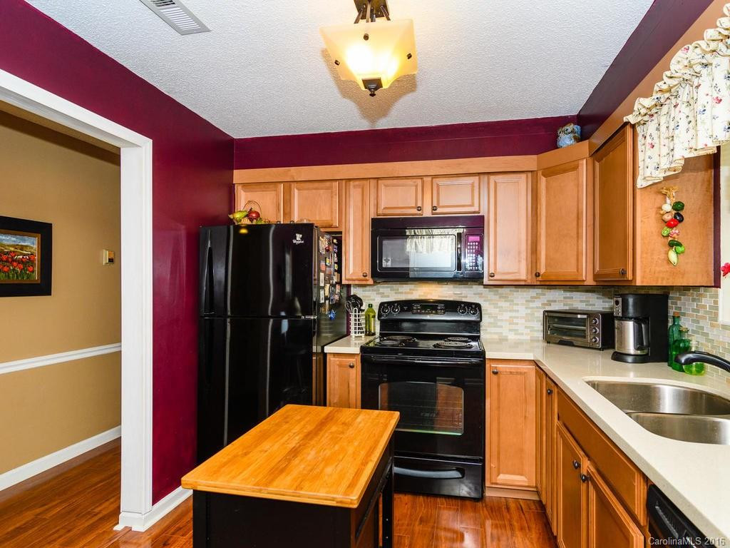2105 Abbey Circle #2105 - Photo 11