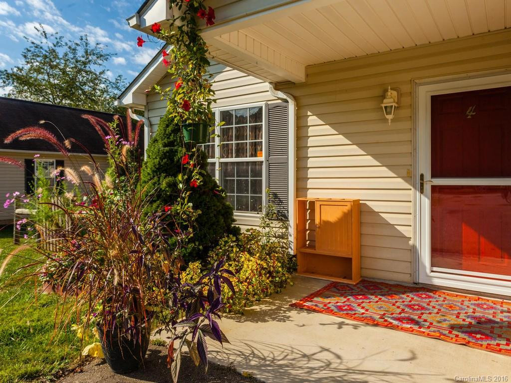 4 High Mountain Lane - Photo 3
