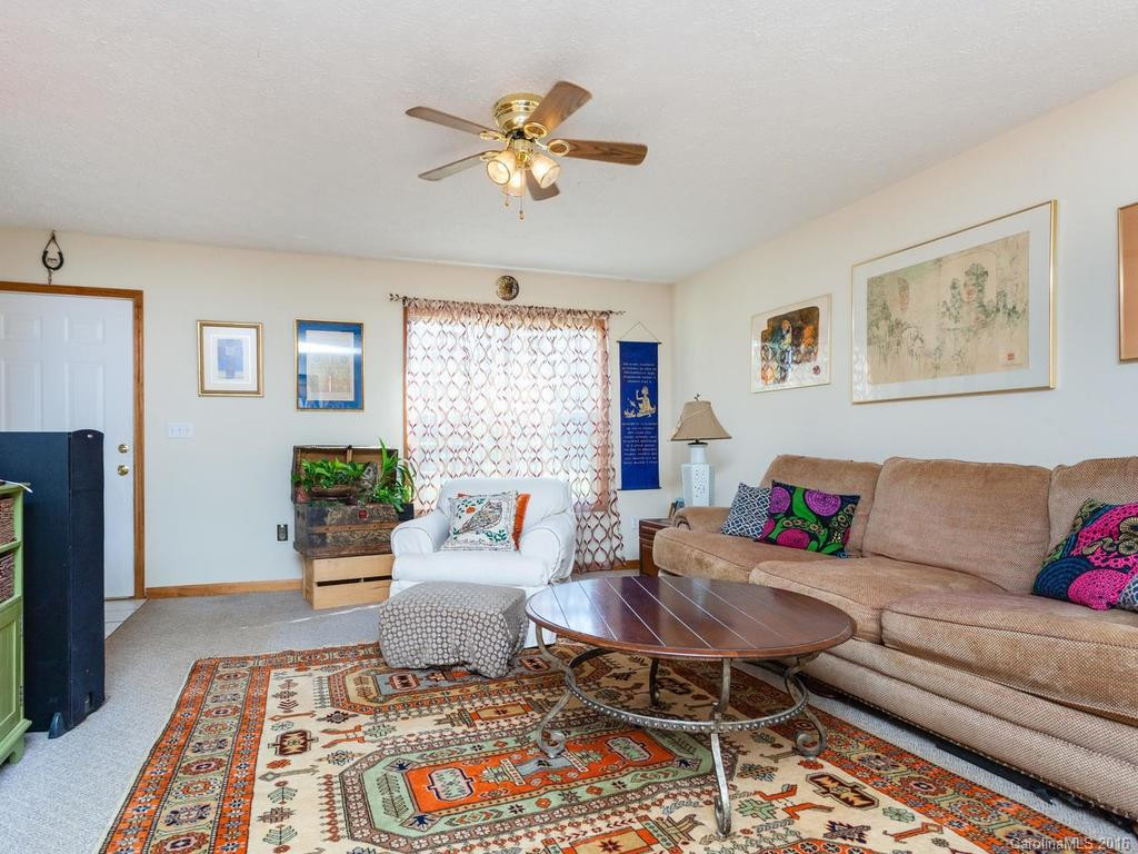 4 High Mountain Lane - Photo 4