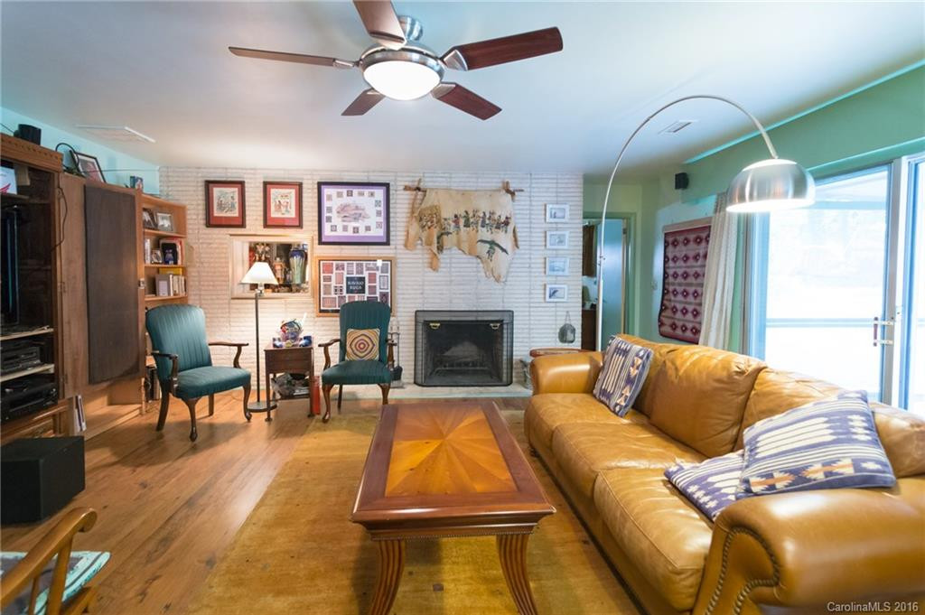 300 Balsam Road - Photo 7