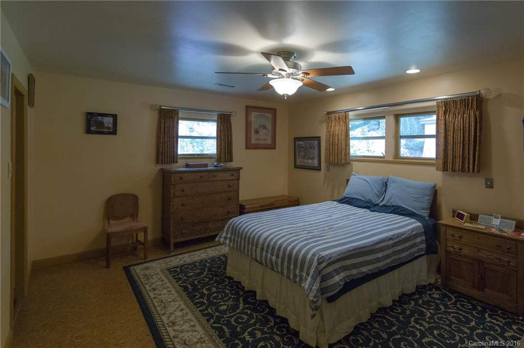 300 Balsam Road - Photo 10